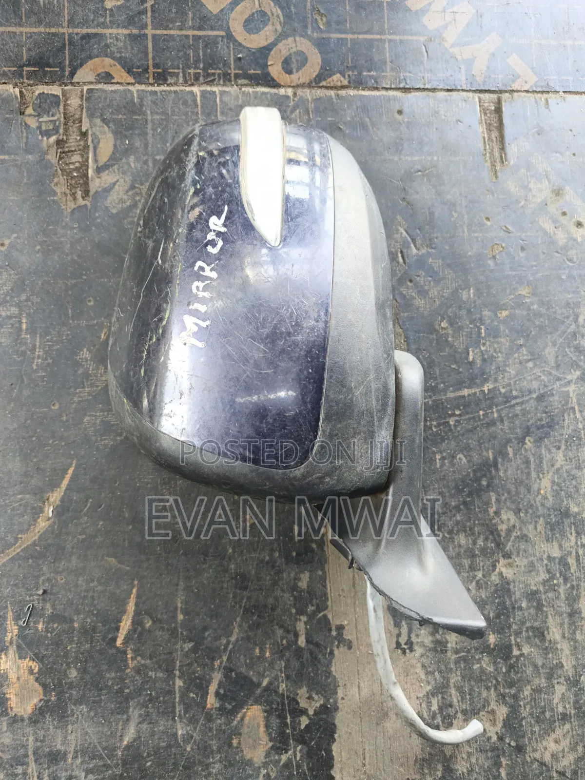 Mira Side Mirror Without Handle Left Only