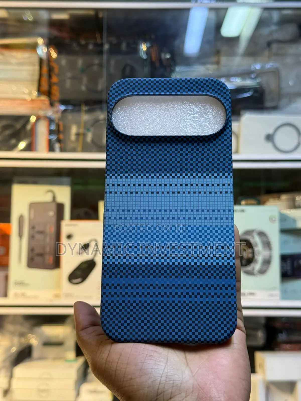 Google Pixel 11 Pro XL Retro Gradient Carbon Fiber Cover/Case