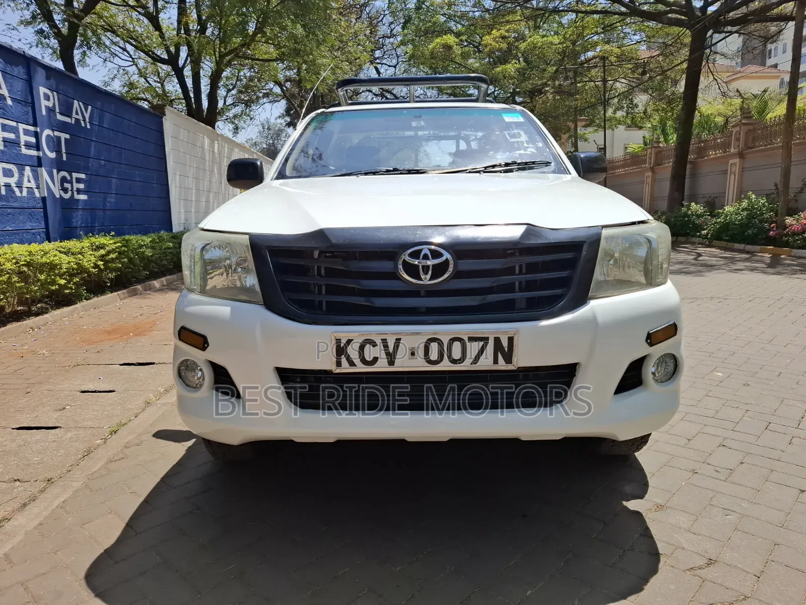 Toyota Hilux 2.5 D-4D SRX 2012 Off white