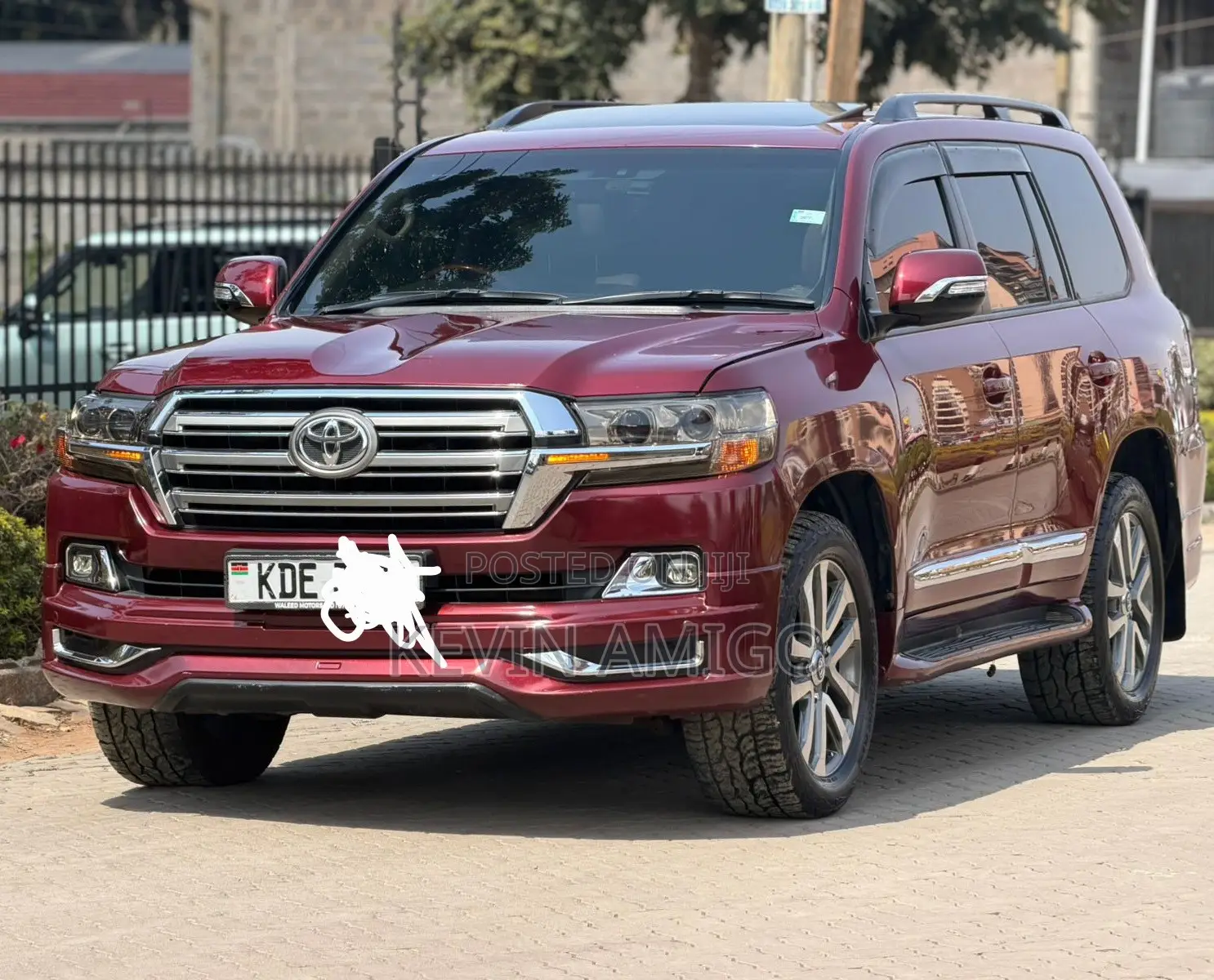Toyota Land Cruiser 2014 Red