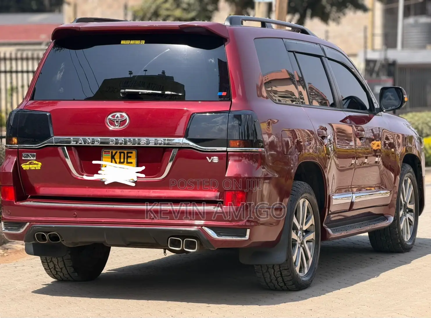 Toyota Land Cruiser 2014 Red