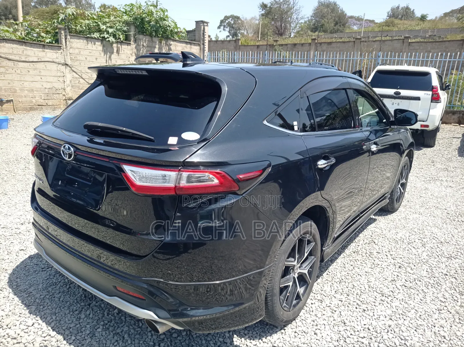 Toyota Harrier 2.0 2019 Black