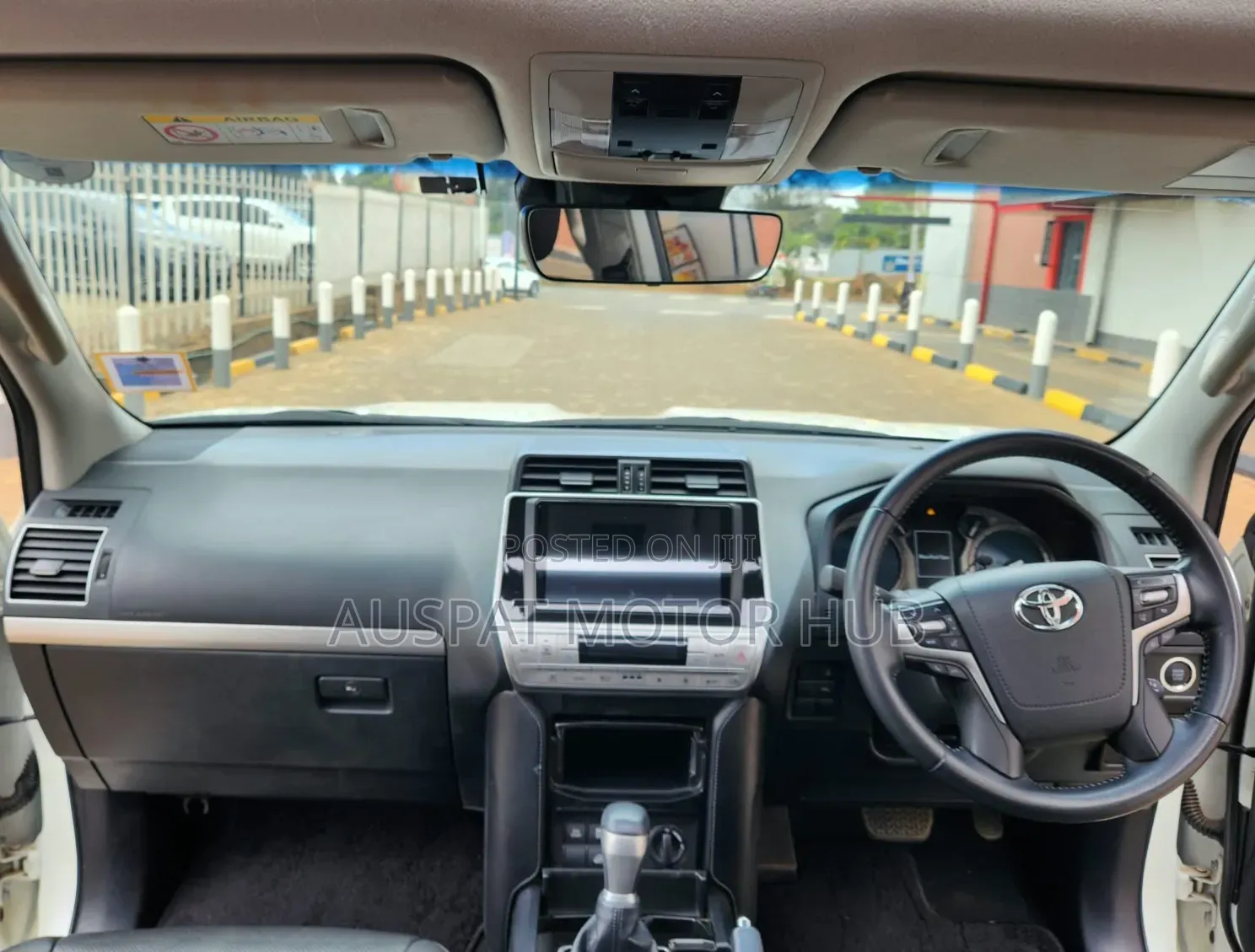 Toyota Land Cruiser Prado 2.8 2021 White