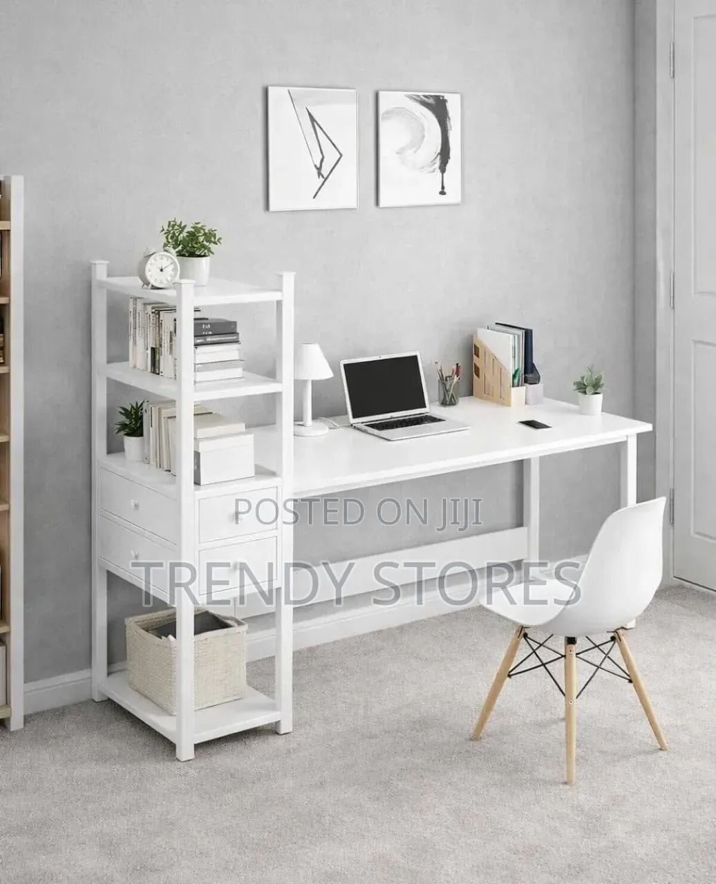 Minimalist Work Station
