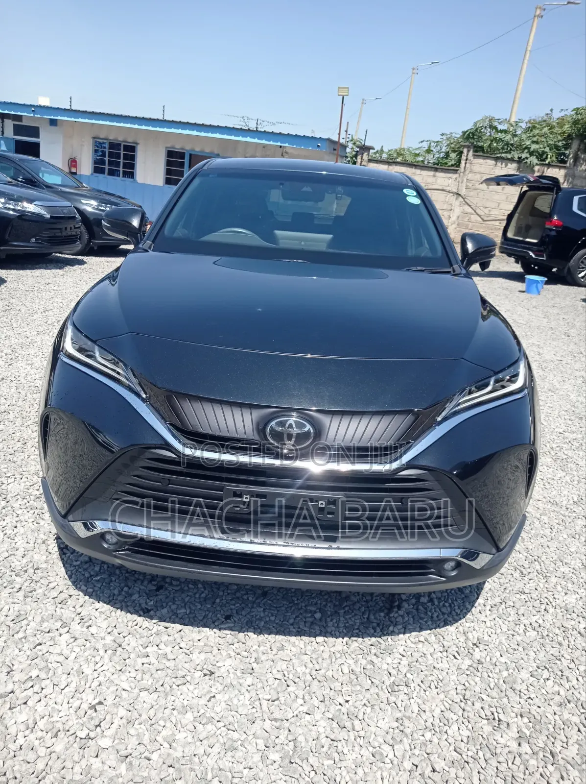 Toyota Harrier 2.0 2020 Black