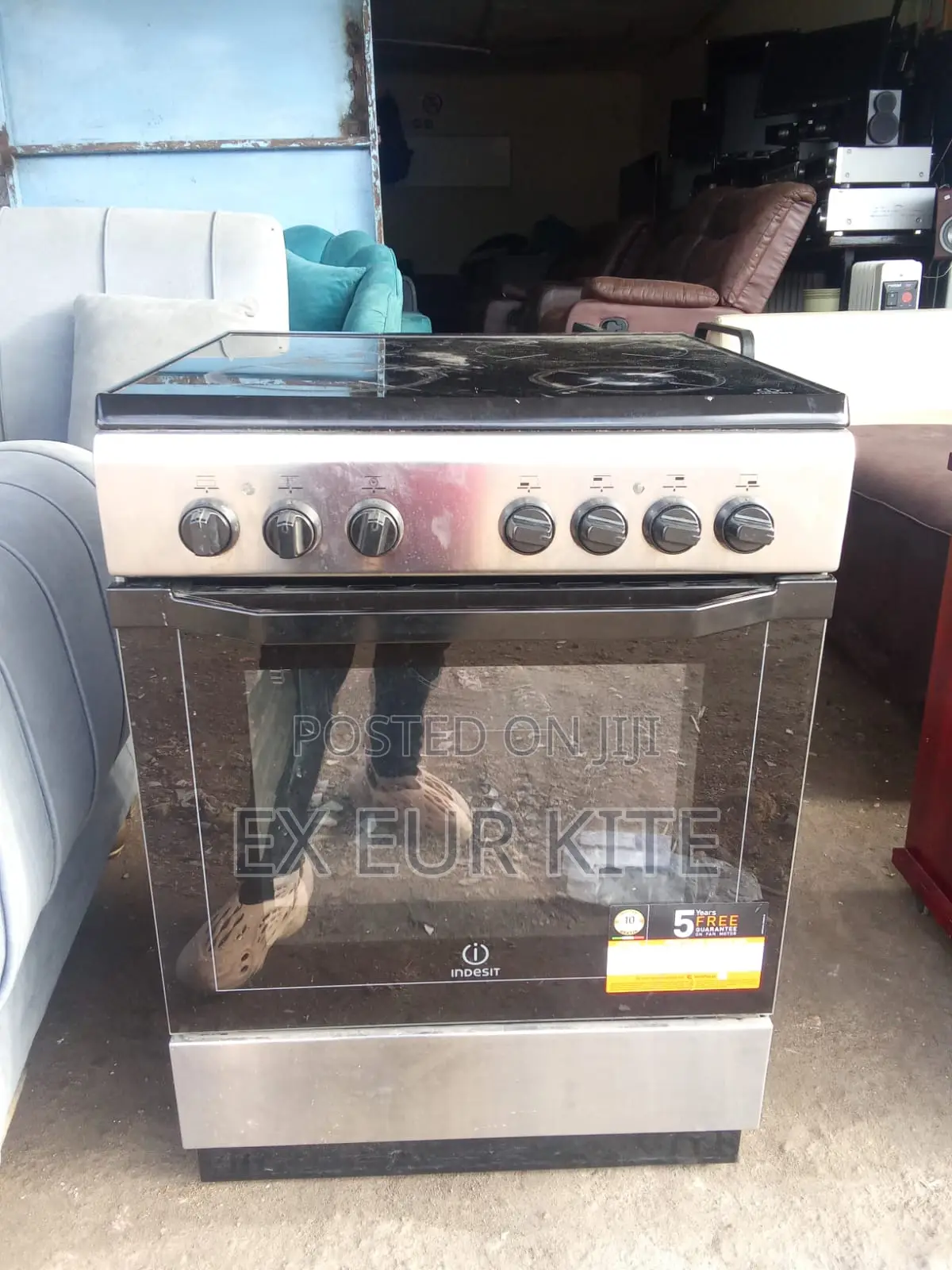 Indesit Cooker Vitro Ceramic Cooker 60*60cm