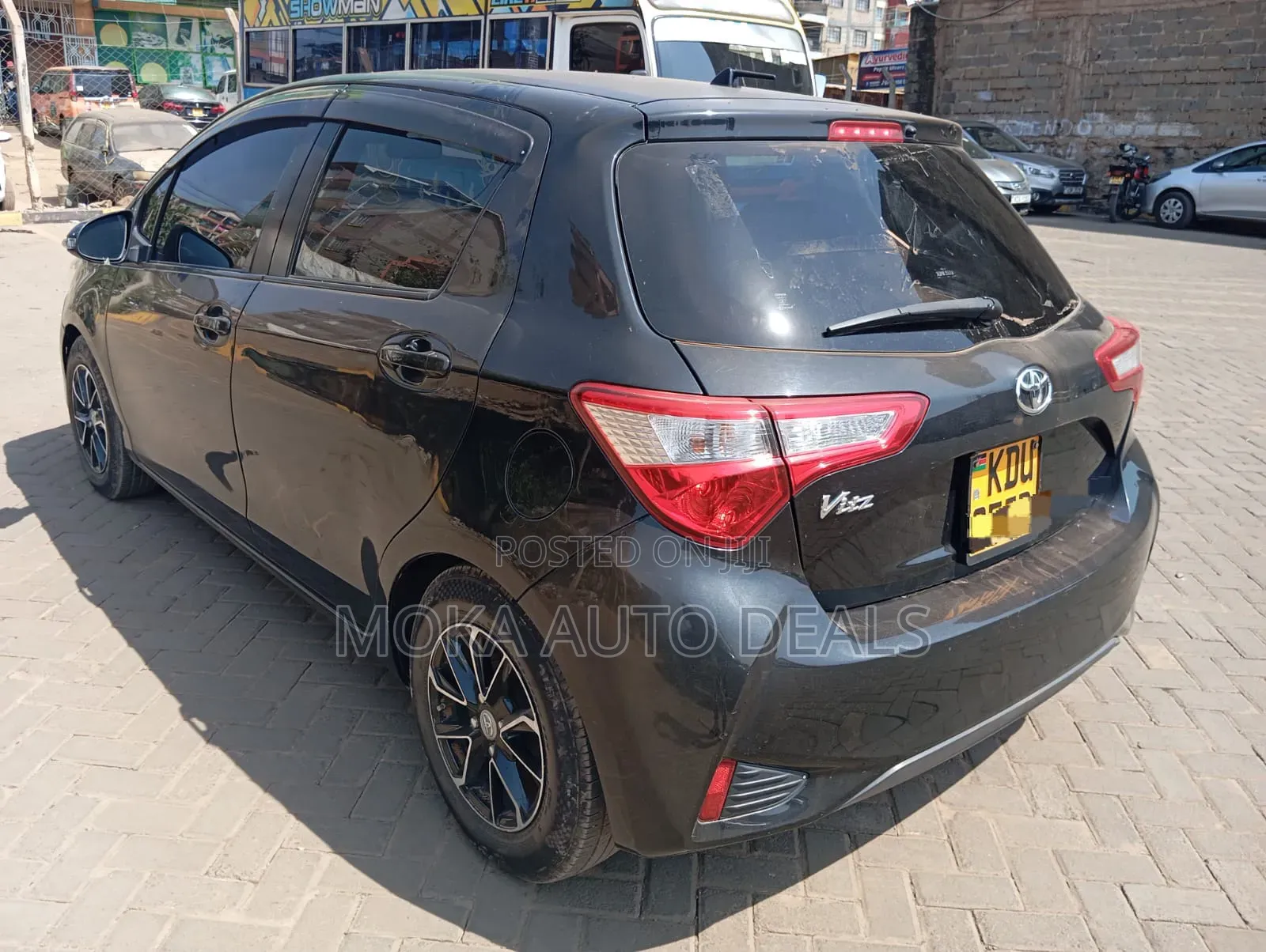 Toyota Vitz 1.0 FWD 5dr 2018 Black