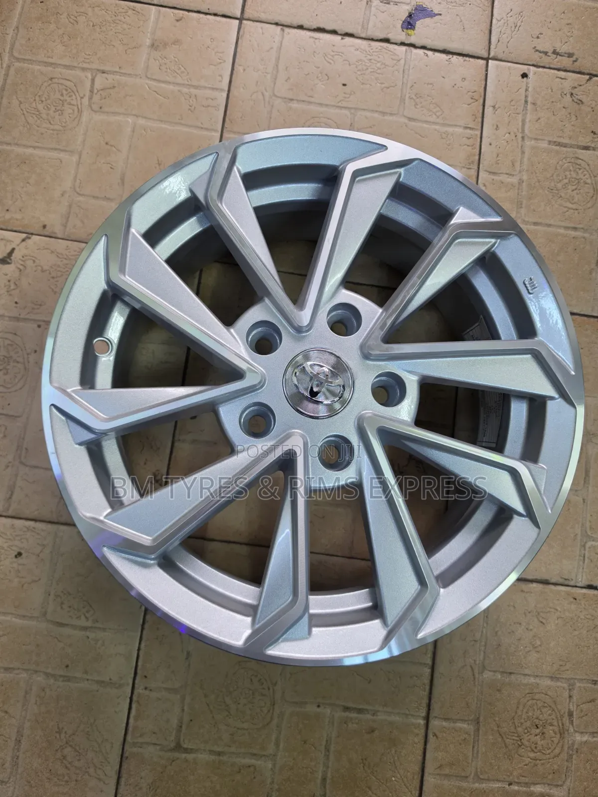 RIMS SIZE (15) TOYOTA PRIMIO (5 Holes) Silver, Set of 4.