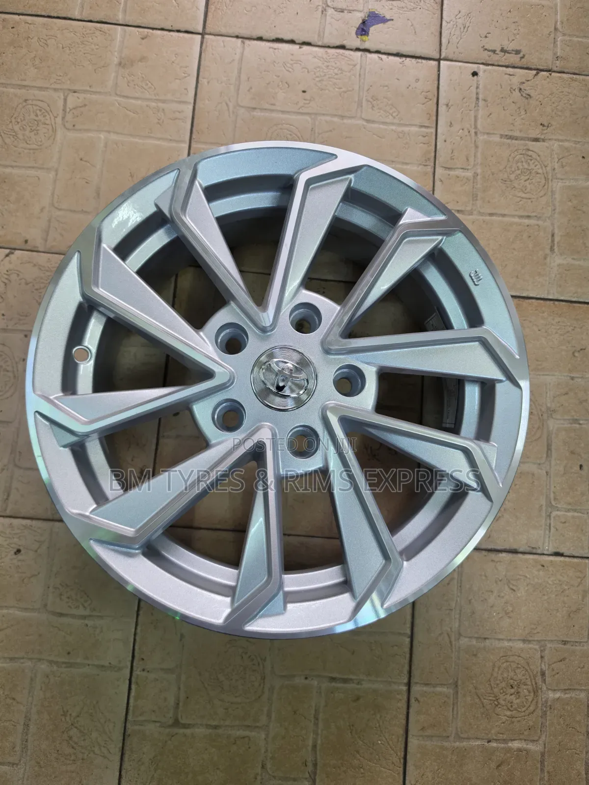 RIMS SIZE (15) TOYOTA PRIMIO (5 Holes) Silver, Set of 4.