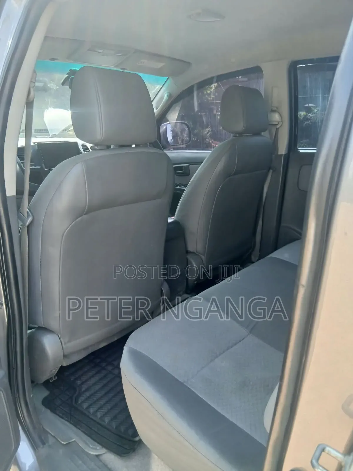 Toyota Hilux 2013 Gold