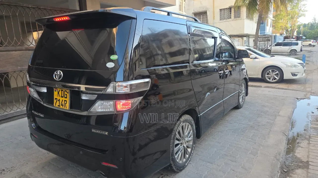 Toyota Vellfire 2015 Black