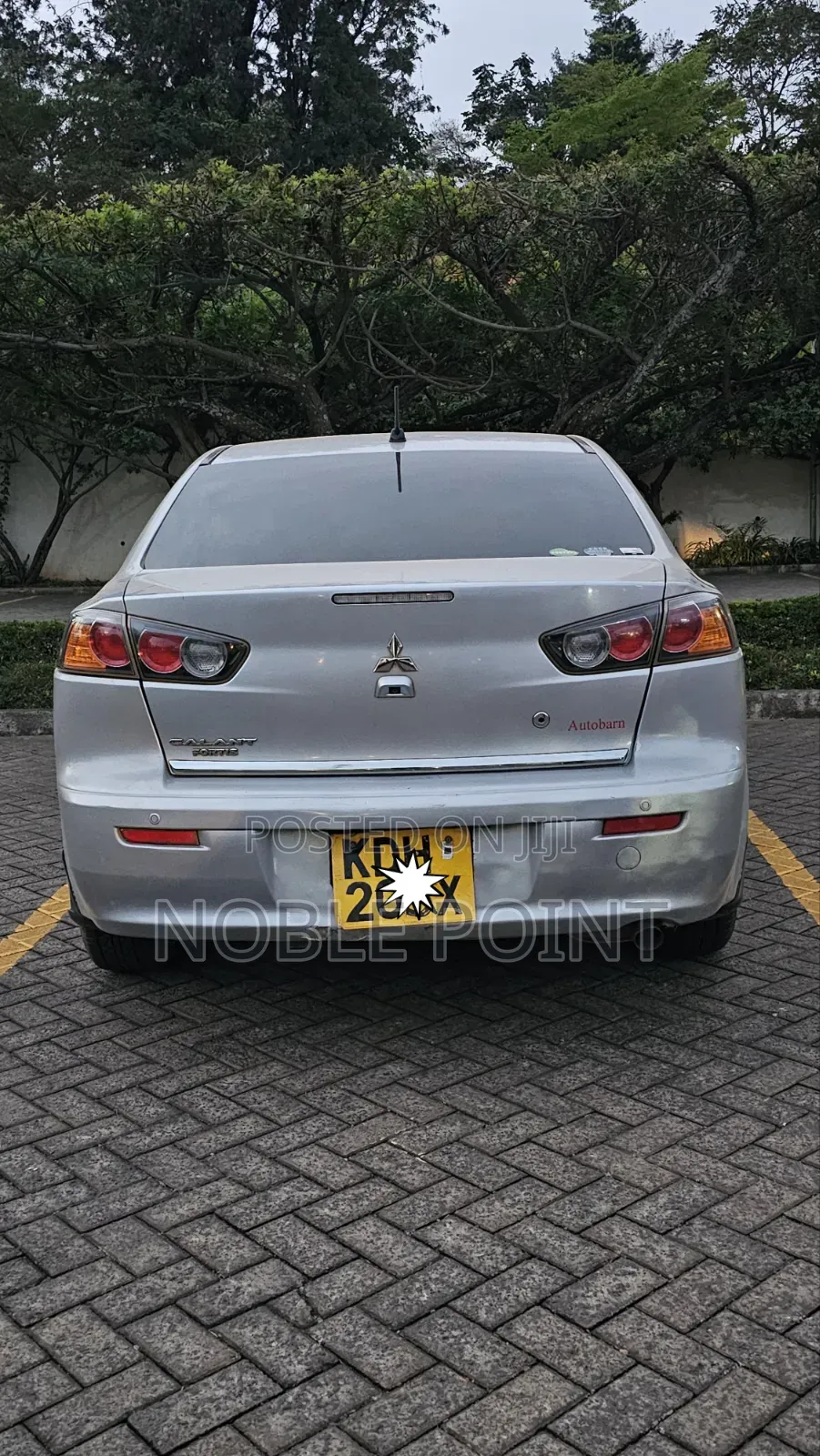 Mitsubishi Galant 2015 Silver
