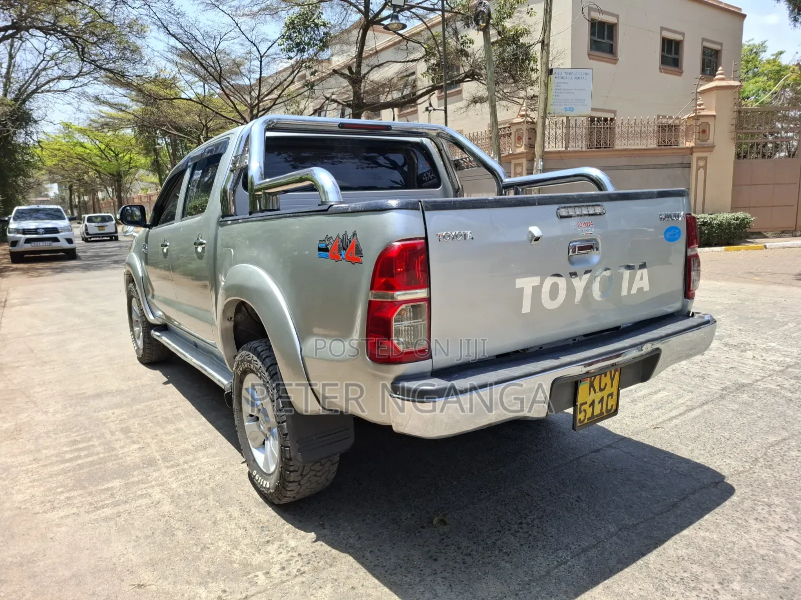 Toyota Hilux 3.0 D-4D 4x4 2013 Silver