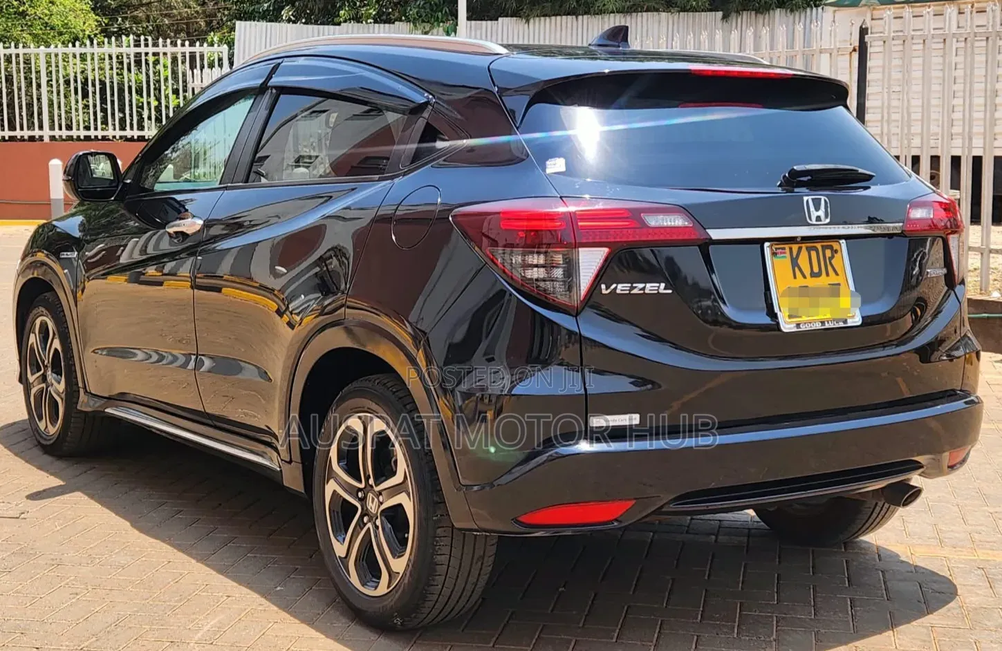 Honda Vezel 1.5 Hybrid 2WD 2018 Black
