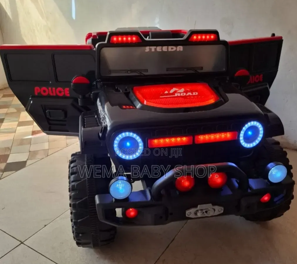 Kids Electric Ride-on Police Jeep 4-Wheel Drive/Led Lights/Remote