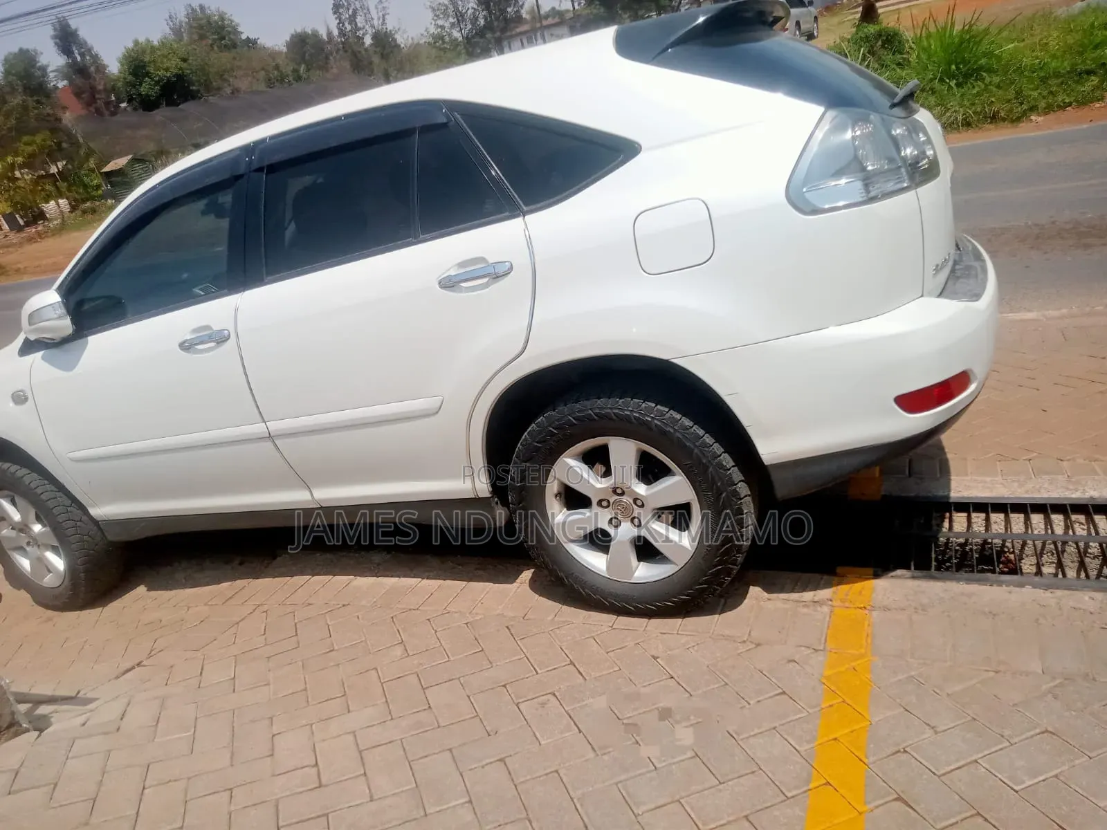 Toyota Harrier 2012 White