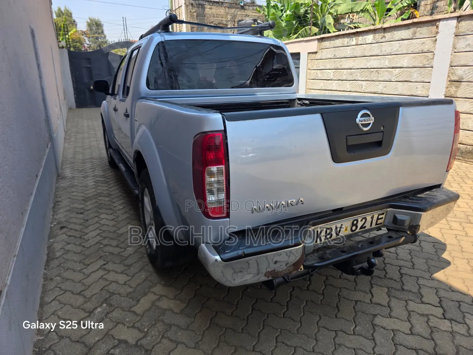 Nissan Navara 2.5 Automatic 2006 Silver