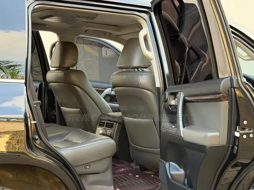 Toyota Land Cruiser 4.6 V8 ZX 2010 Black