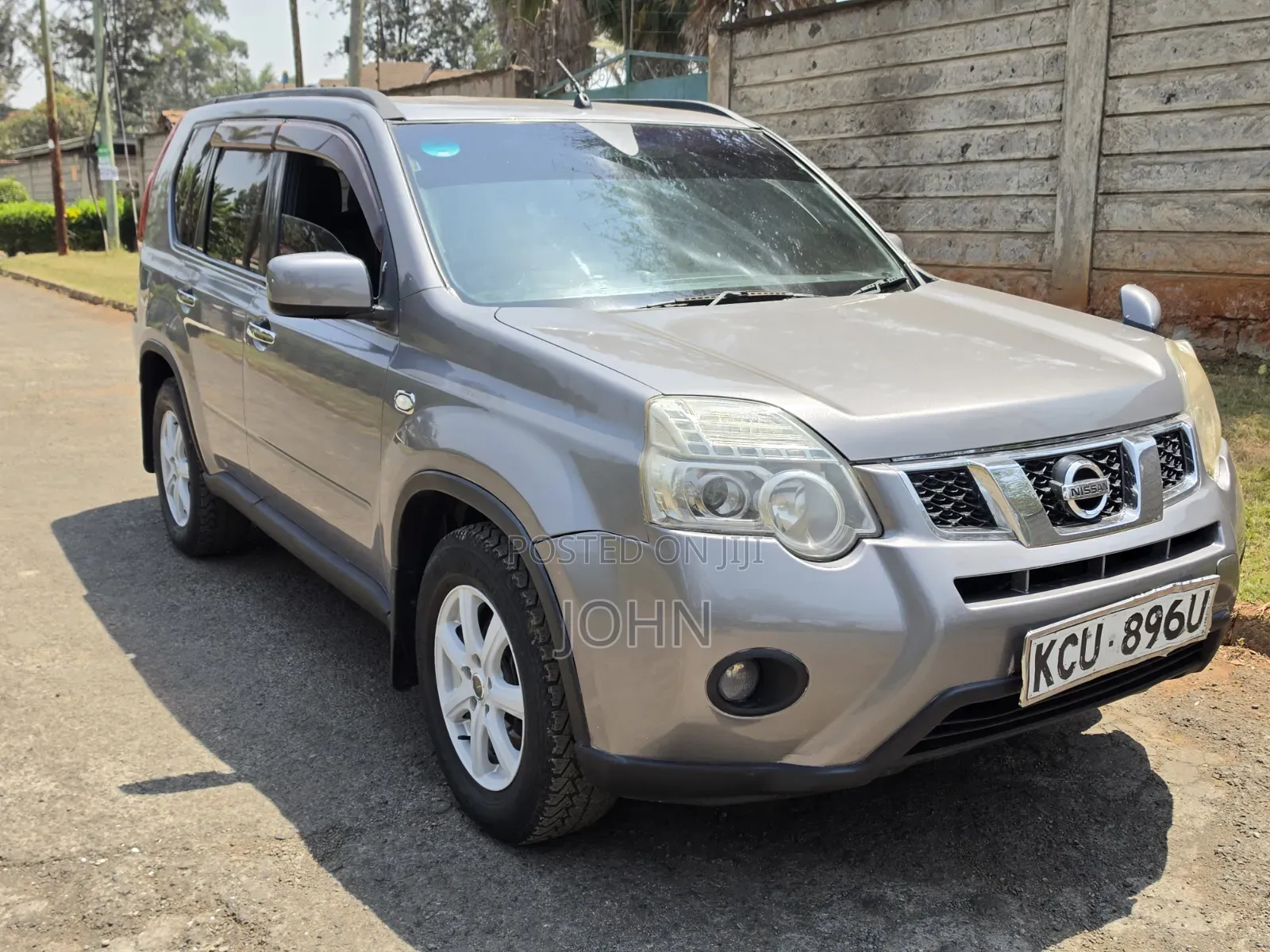 Nissan X-Trail 2.0 Petrol XE 2011 Gray