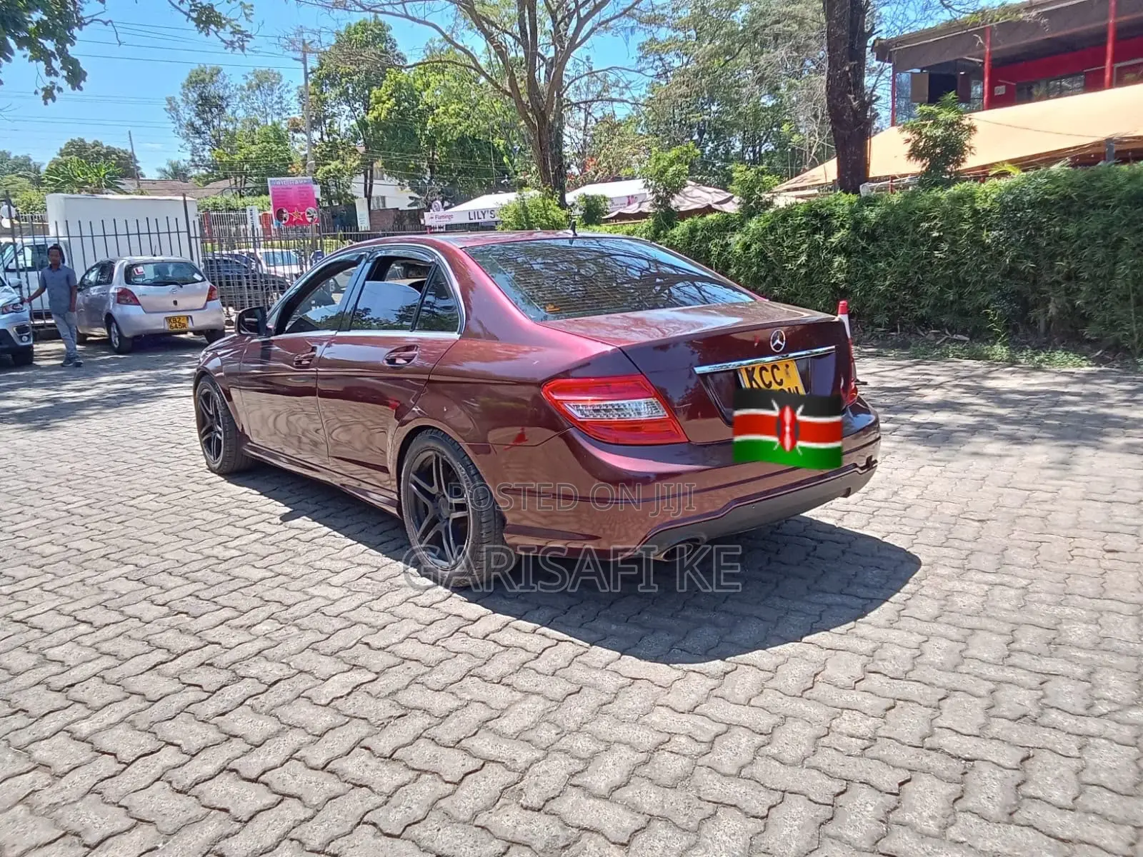 Mercedes-Benz C200 2009 Maroon