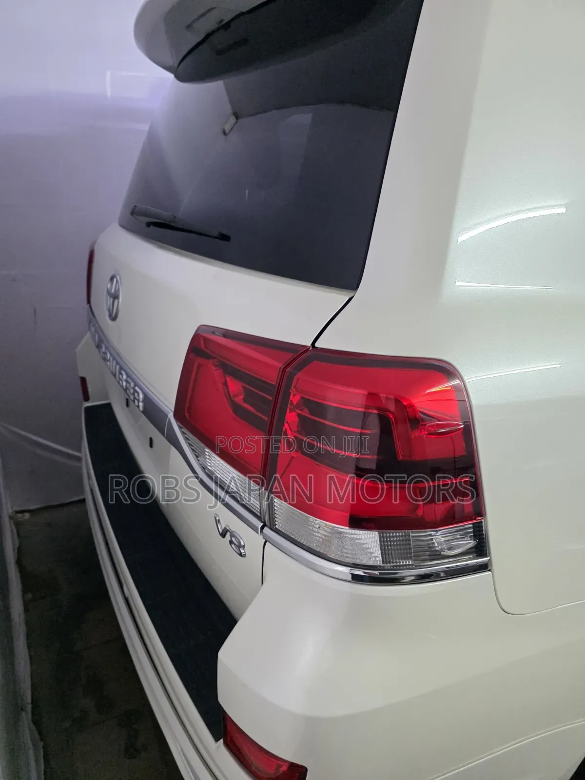 Toyota Land Cruiser 4.6 V8 ZX 2019 Pearl