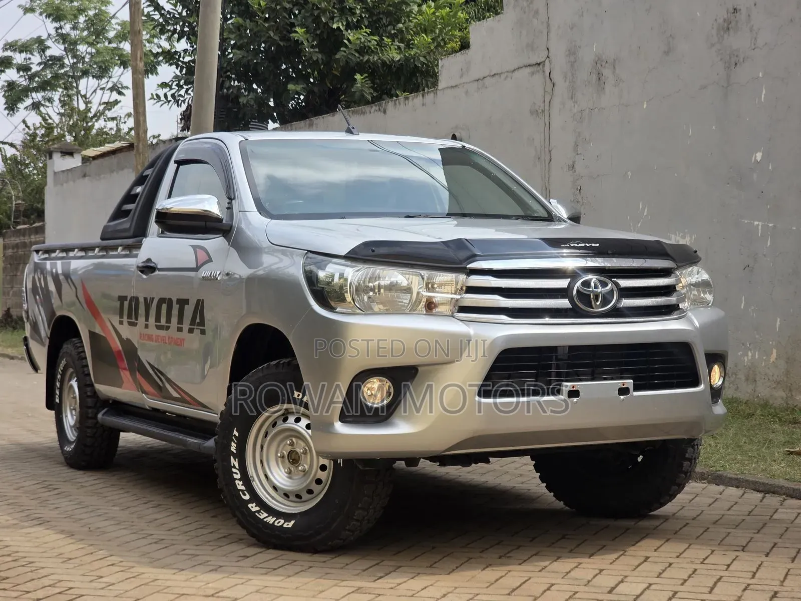 Toyota Hilux 2019 Silver