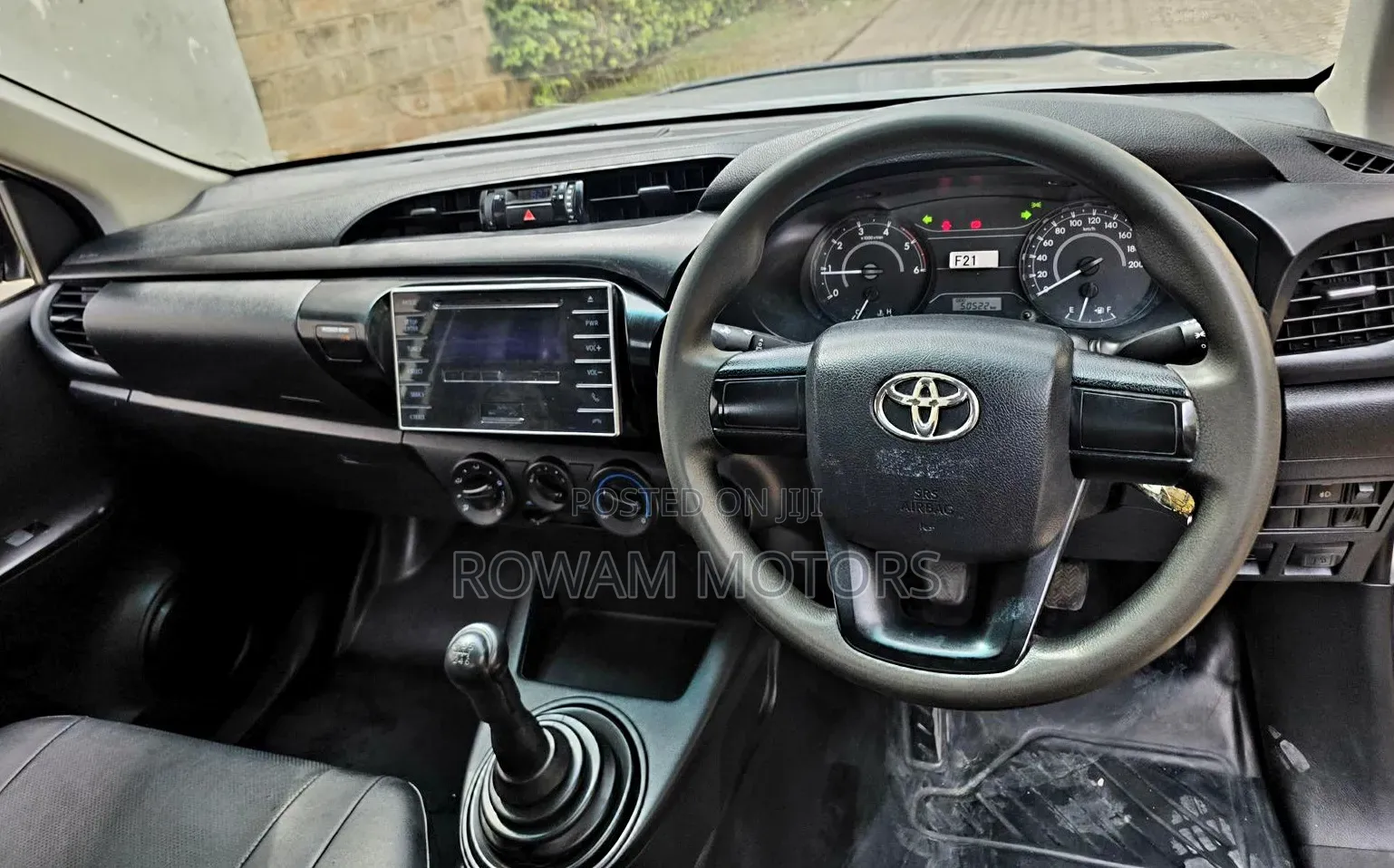 Toyota Hilux 2019 Silver