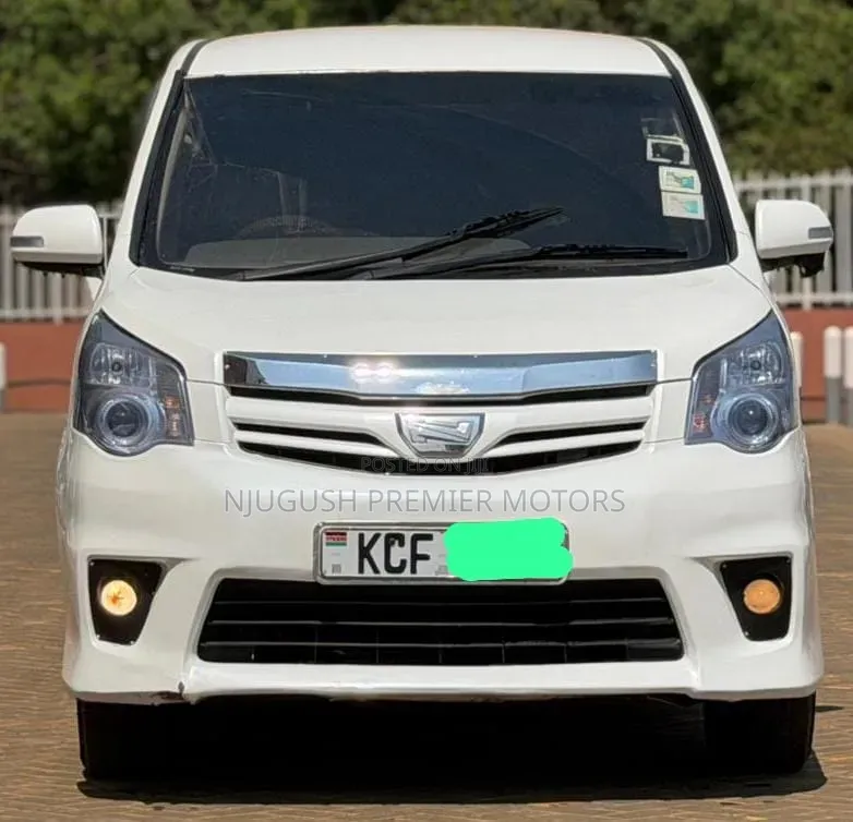 Toyota Noah 2008 White