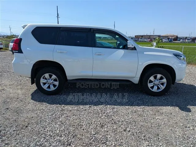 Toyota Land Cruiser Prado 2.7 2018 White