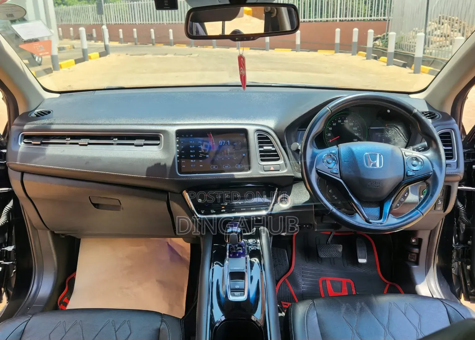 Honda Vezel 1.5 Hybrid 2WD 2018 Black