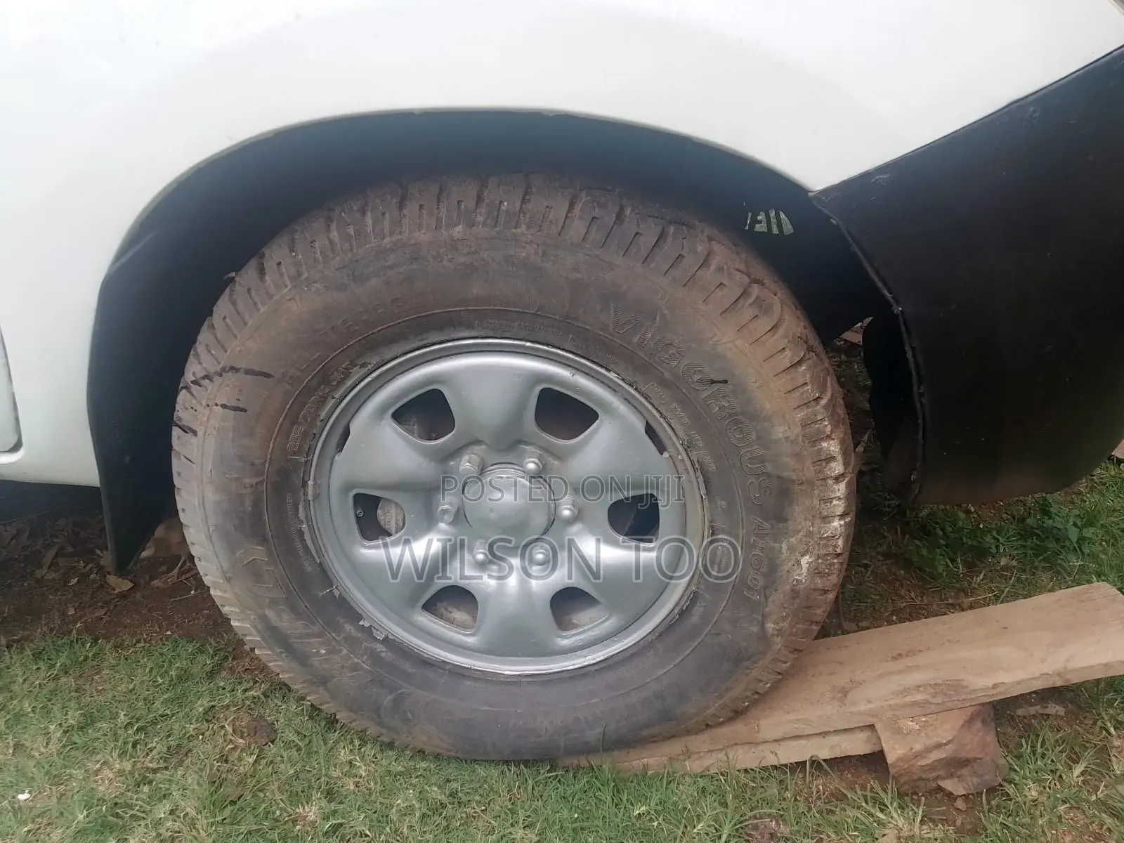 Toyota Hilux 2007 White