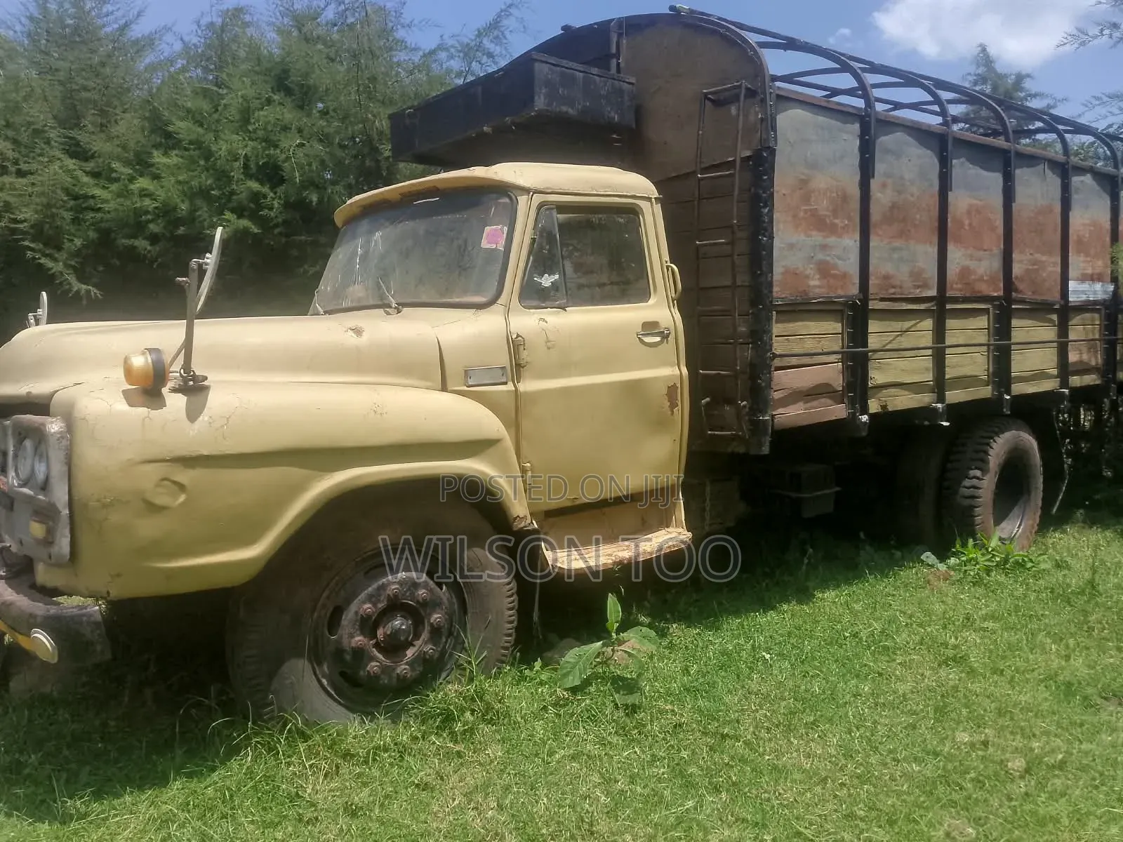 ISUZU Direct High Sided Lorry KWS