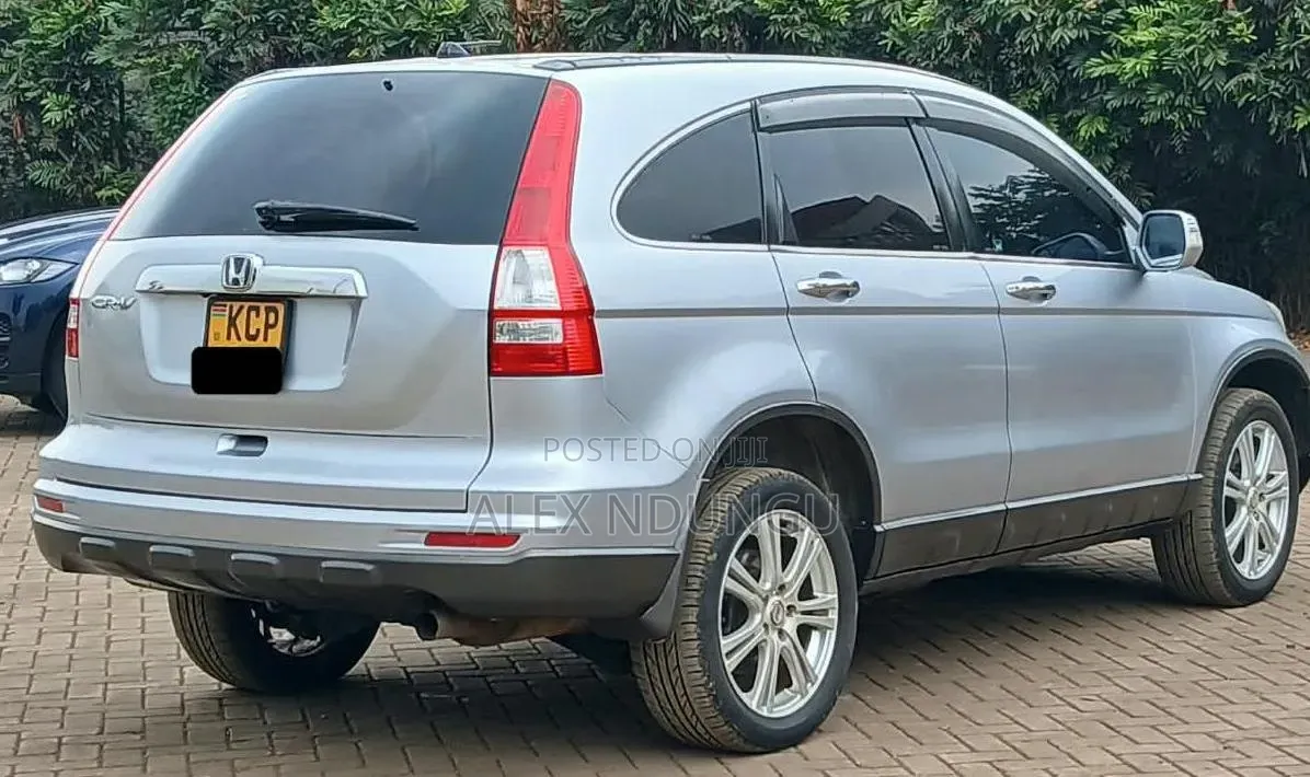 Honda CR-V 2011 Silver