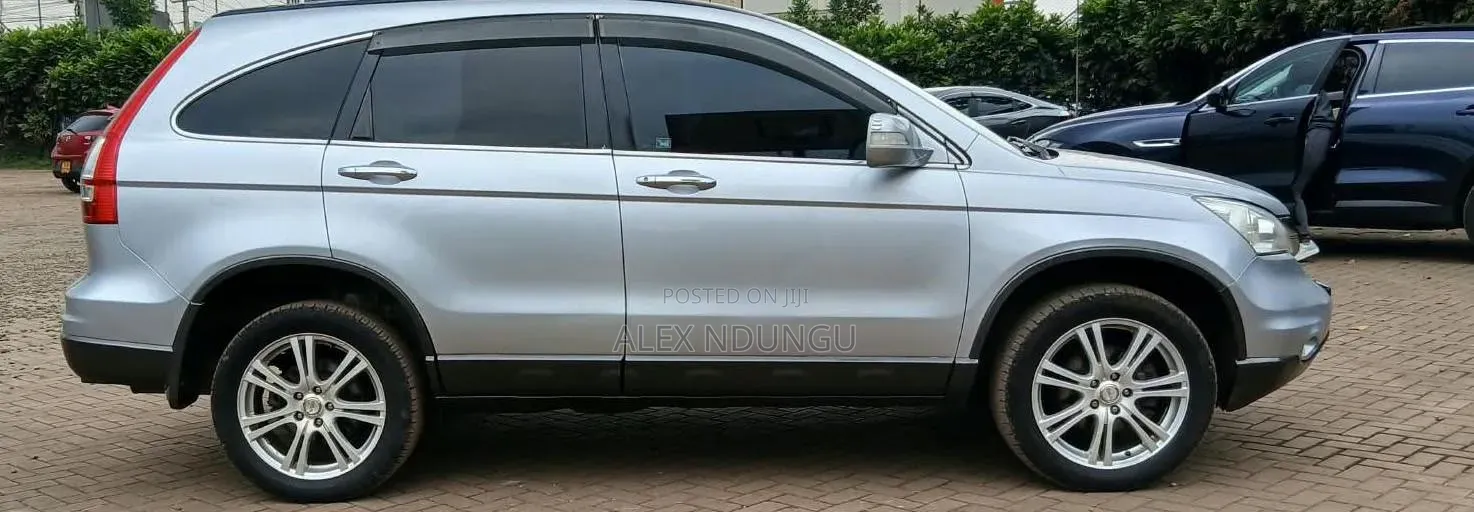 Honda CR-V 2011 Silver