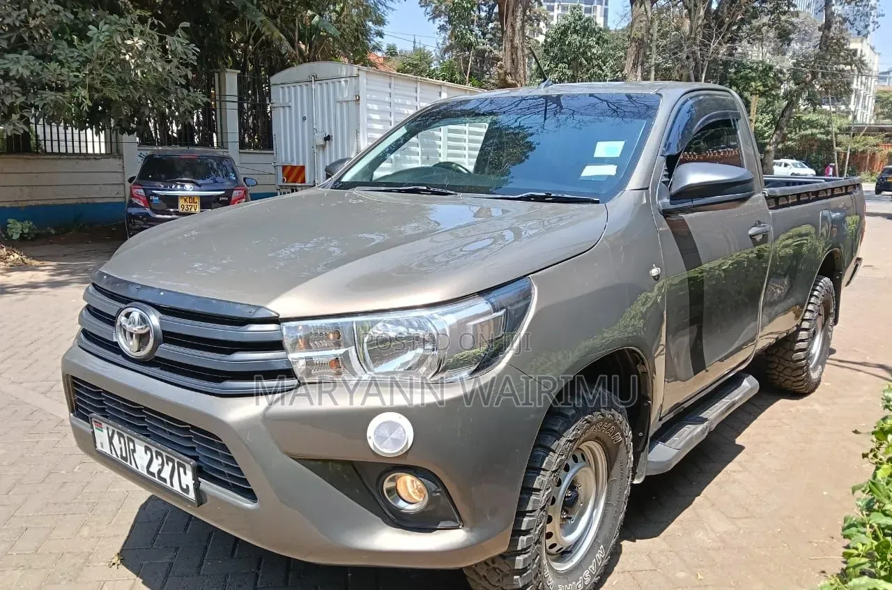 Toyota Hilux Revo Single Cab Deisel 2.8 RWD 2018 Gray