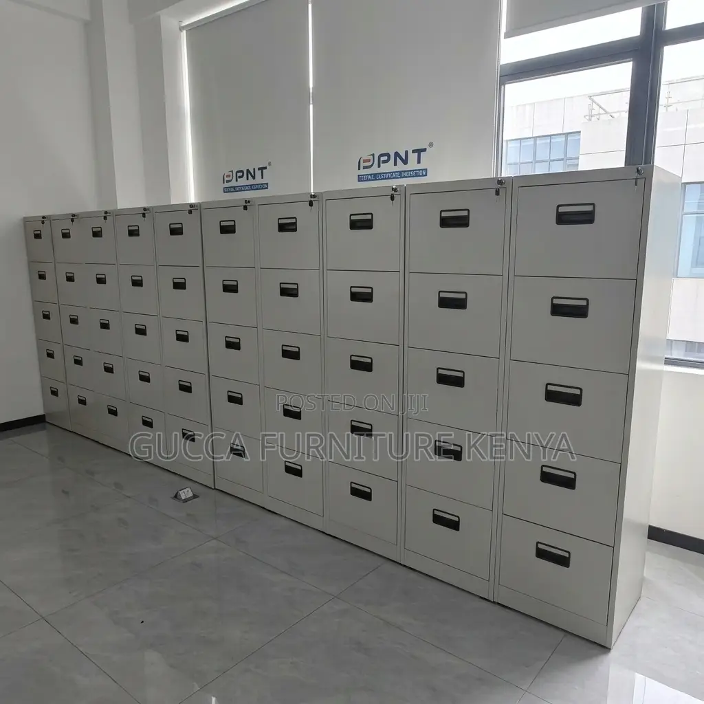 Steel 4-Drawer Filing Unit.