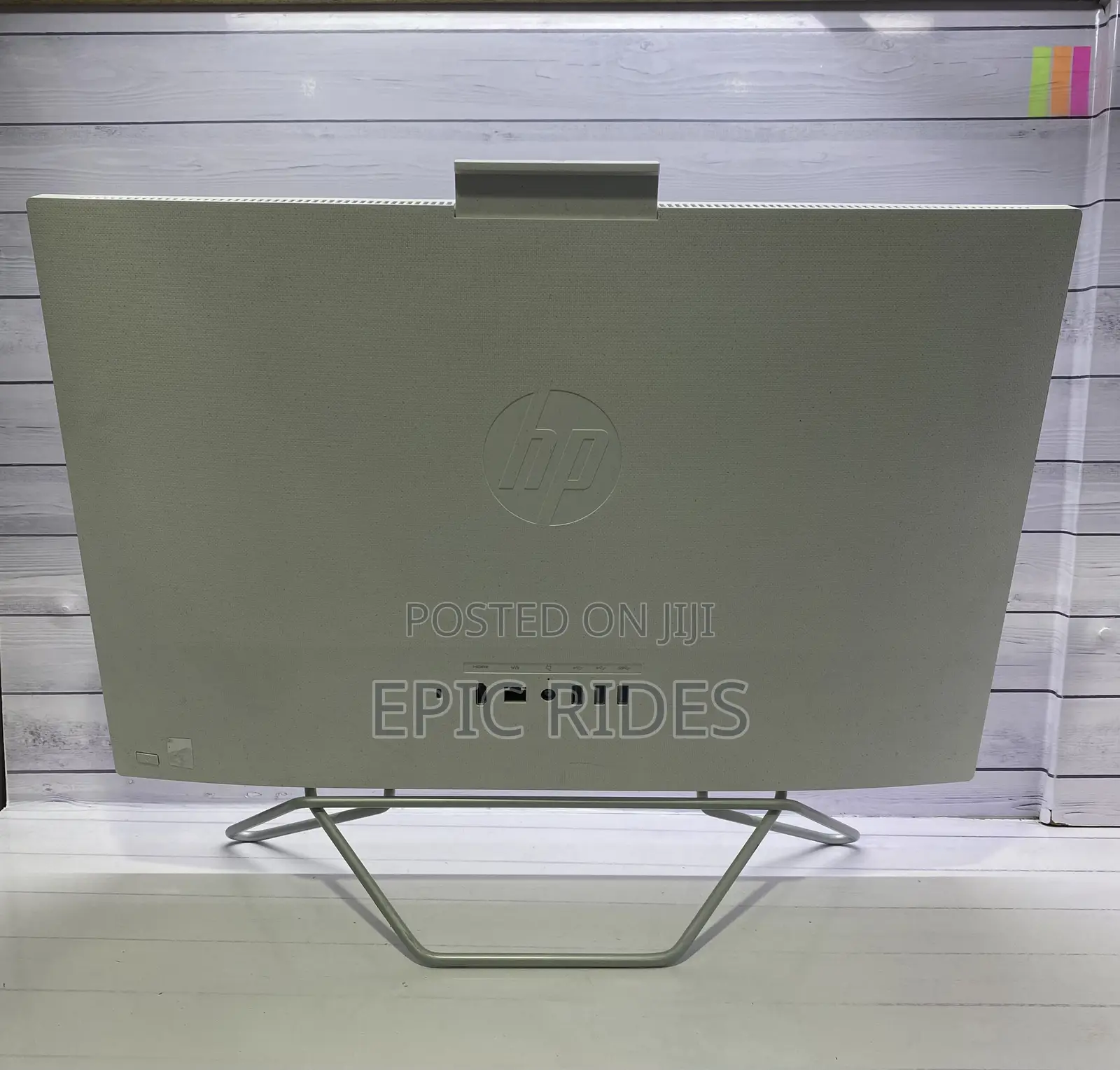 Desktop Computer HP 200 G4 22 All-in-One 8GB Intel Core i5 SSD 256GB