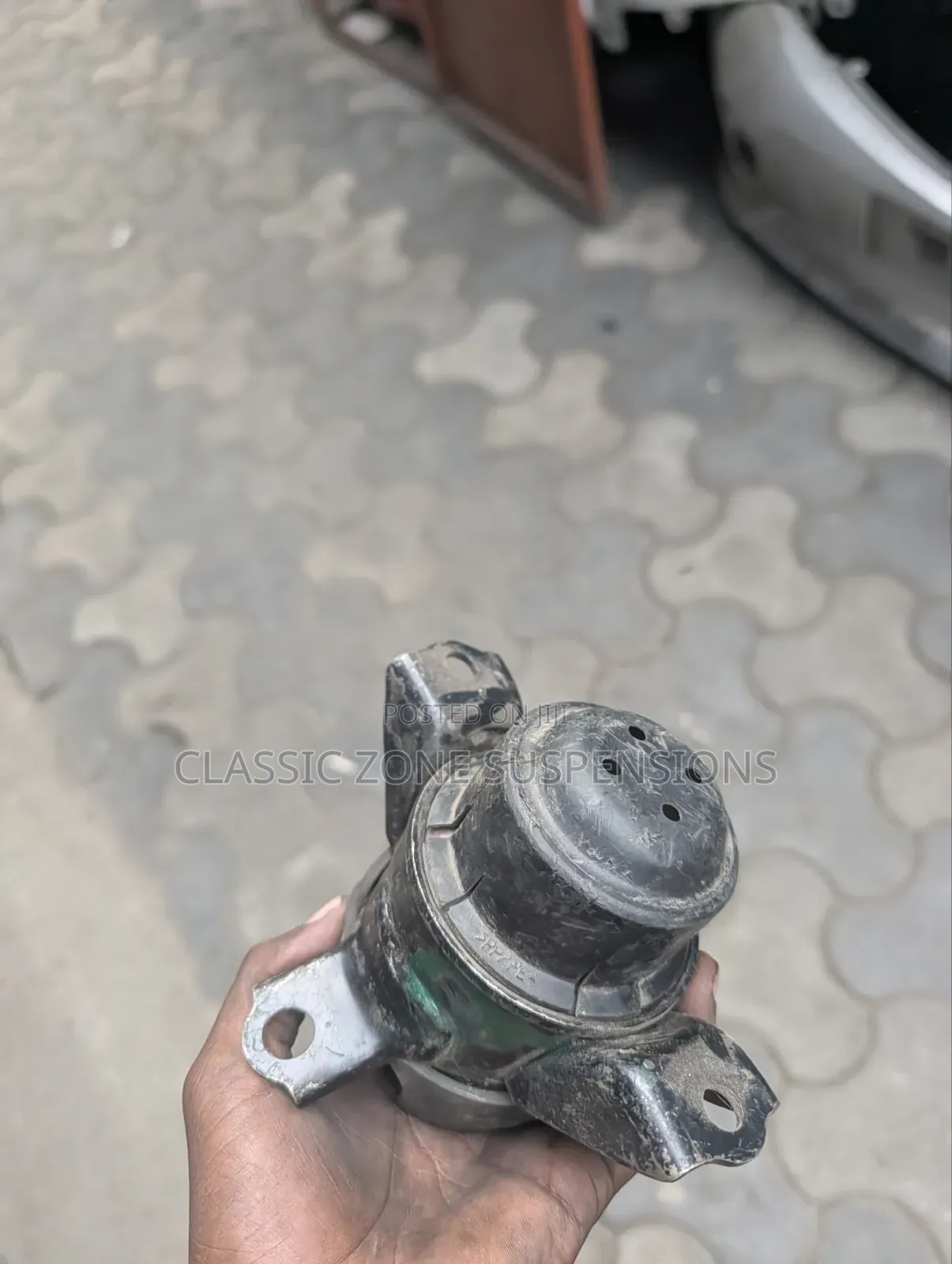 Toyota Passo Engine Mount.