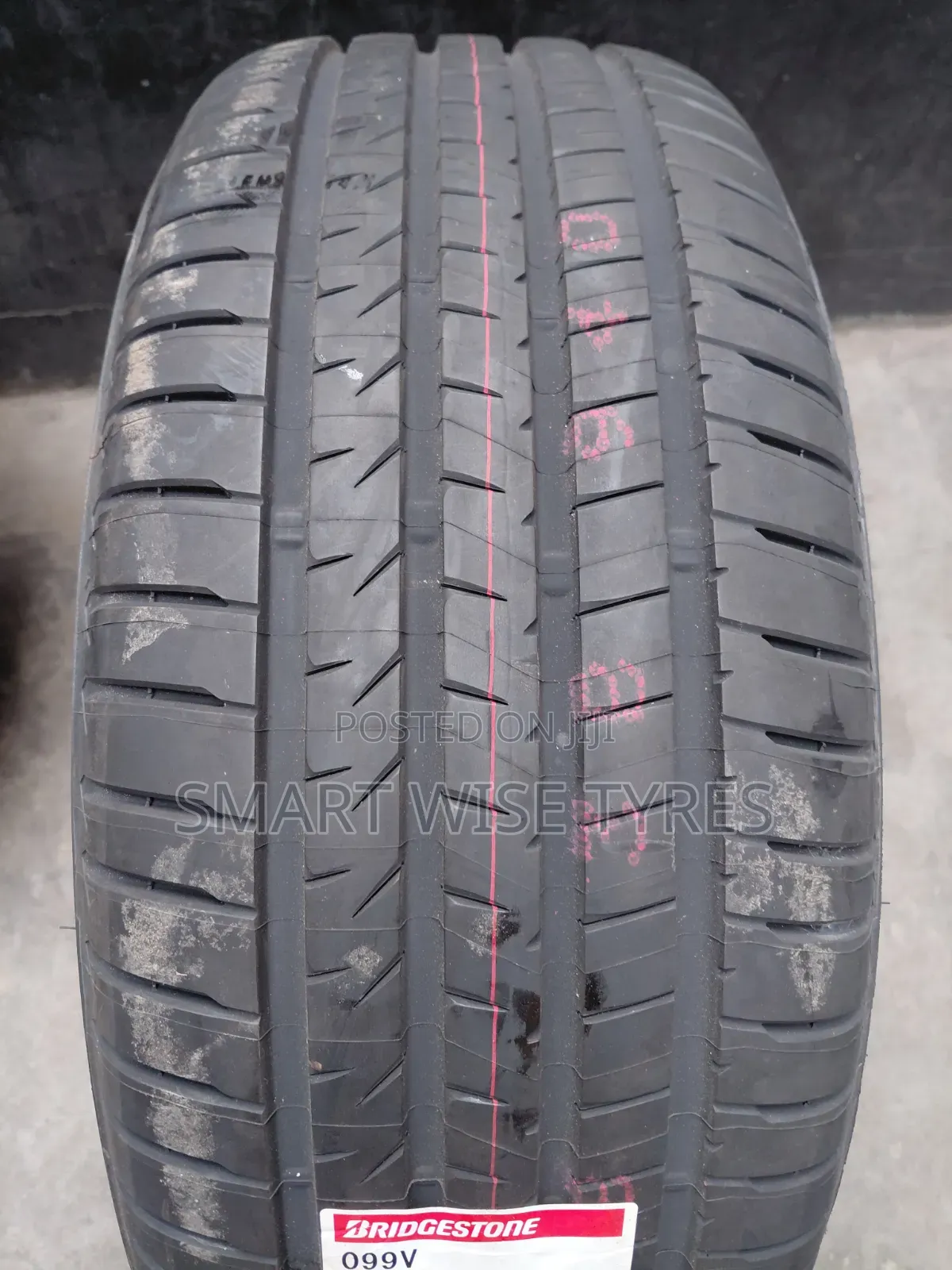 235/55r17 Bridgestone -Alenza