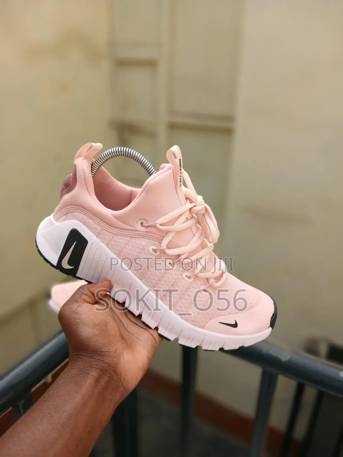 Nike Free Metcon 6 Cross-Training Sneaker.
