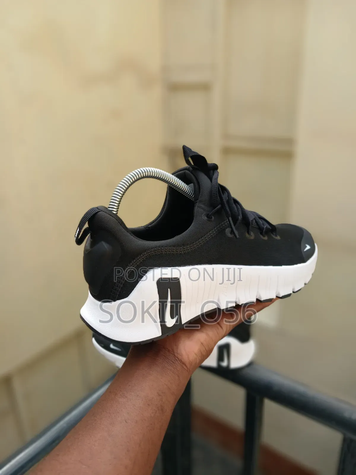 Nike Free Metcon 6 Cross-Training Sneaker.