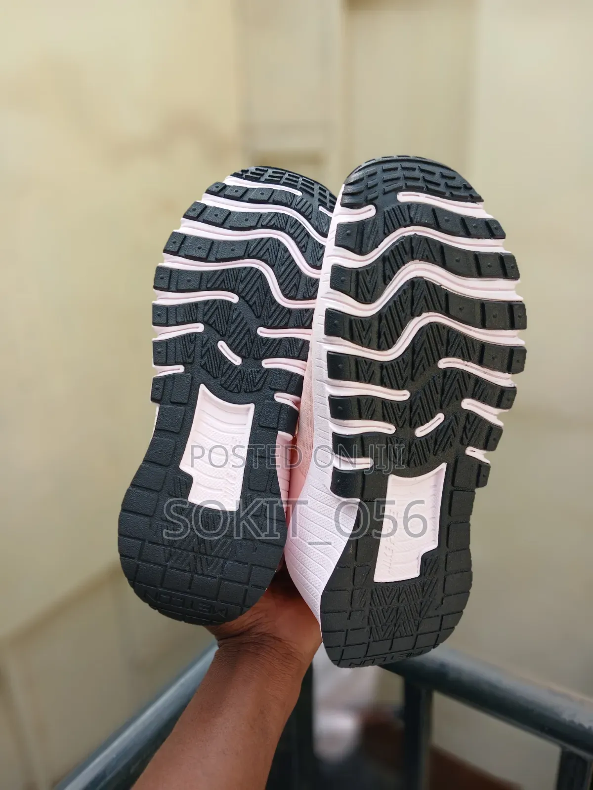Nike Free Metcon 6 Cross-Training Sneaker.