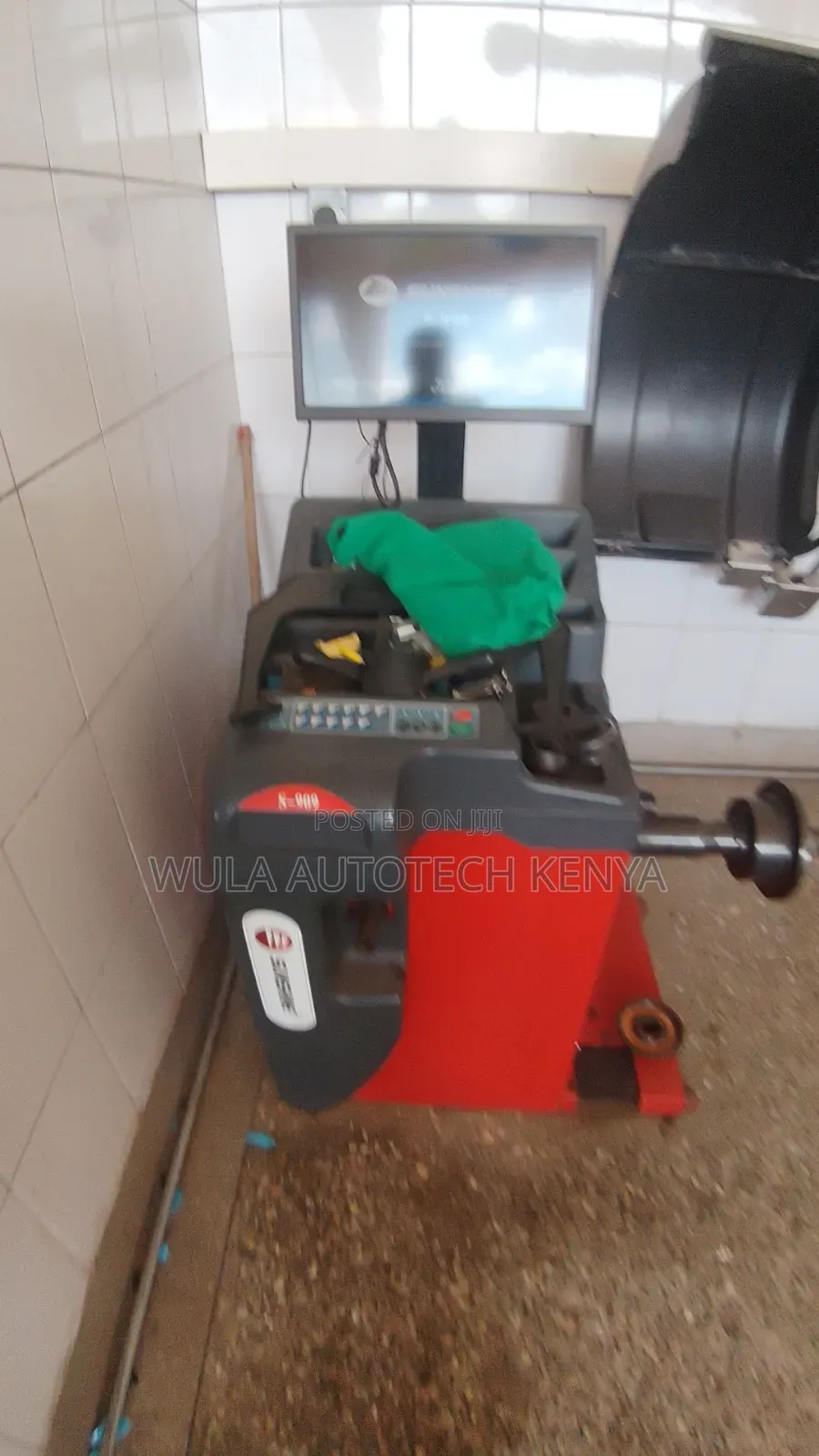 Heavy Duty Wheel Mounting Shaft Balancing Machine S909 Sunshine Italy