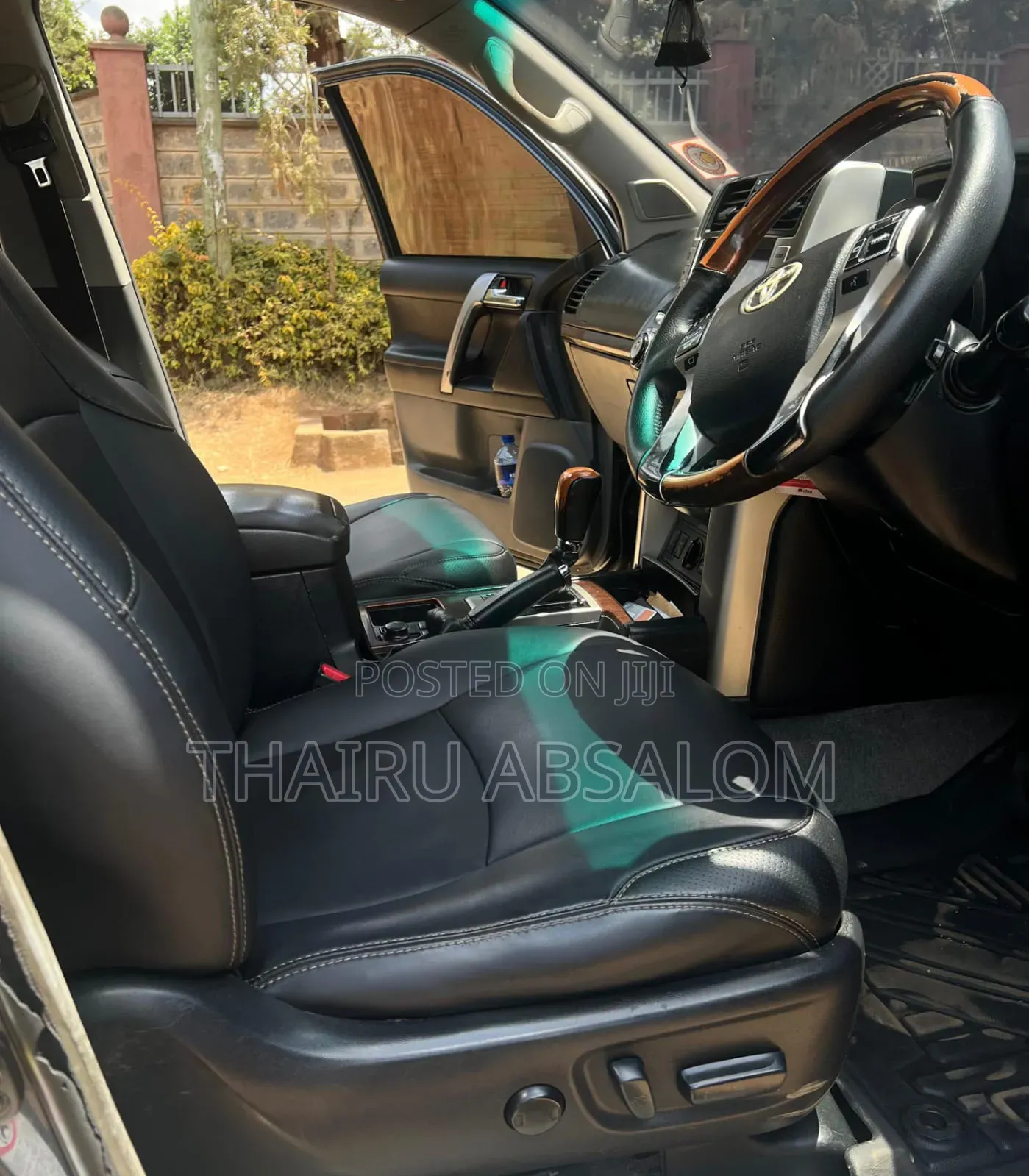 Toyota Land Cruiser 2010 Black