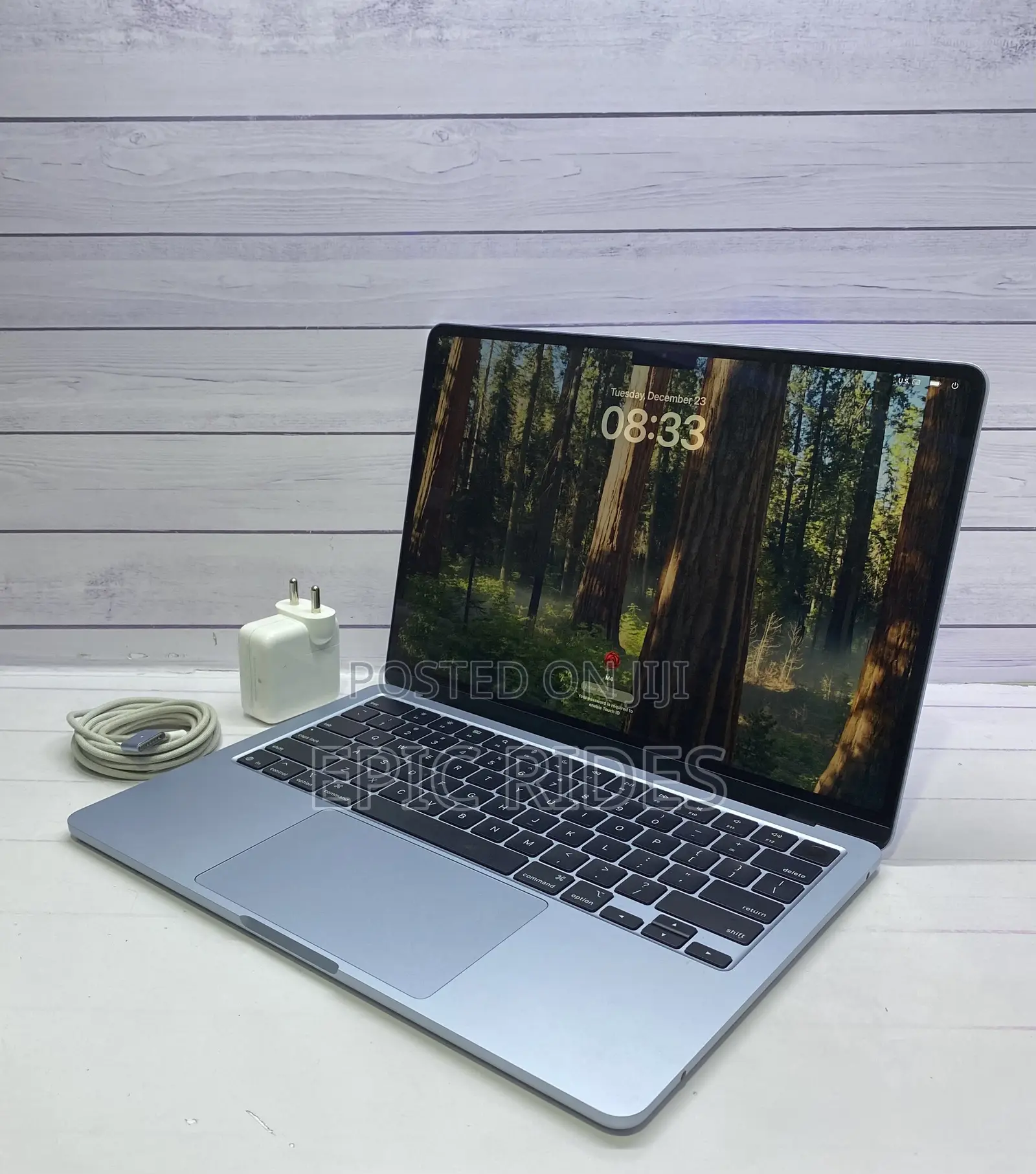 Laptop Apple MacBook Air 2022 M2 8GB Intel Core M2 SSD 256GB