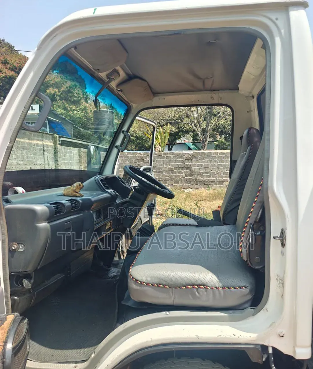 Isuzu NKR 2014 White