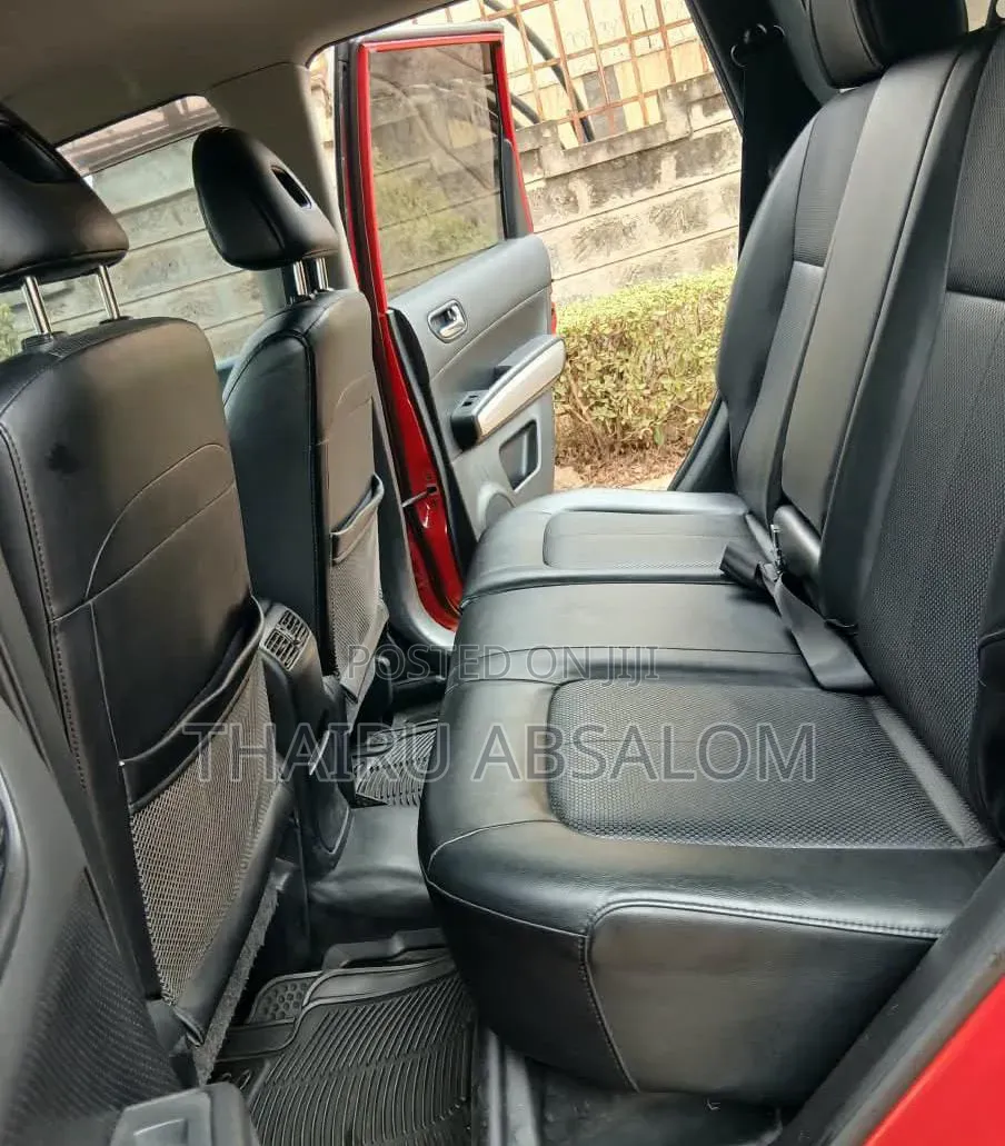 Nissan X-Trail 2012 Red