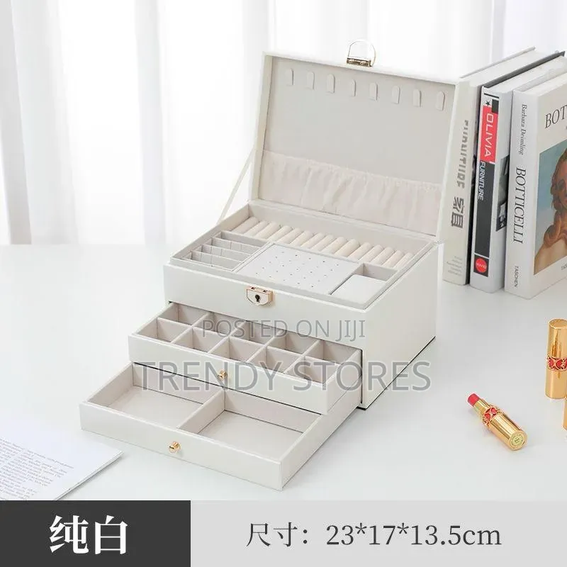 Lockable Jewelry Box