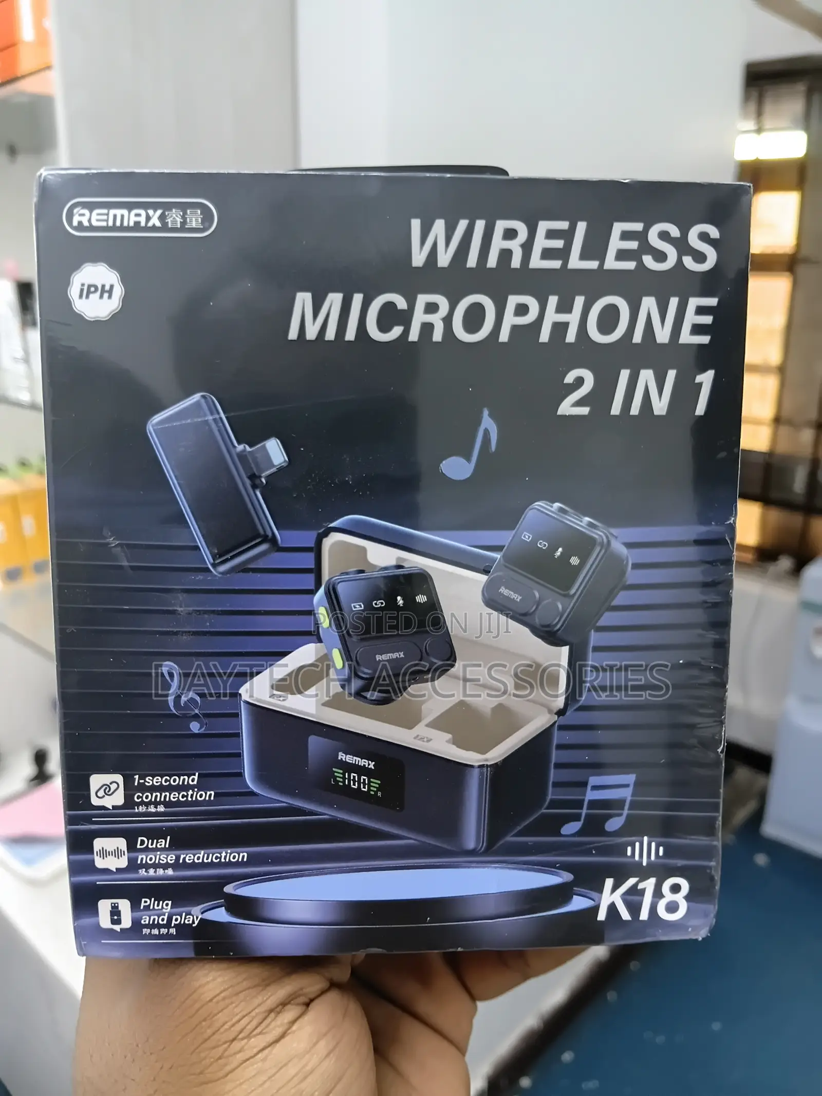 Remax Wireless Lavalier Microphone Dual 2-in-1 Set for iPhone.