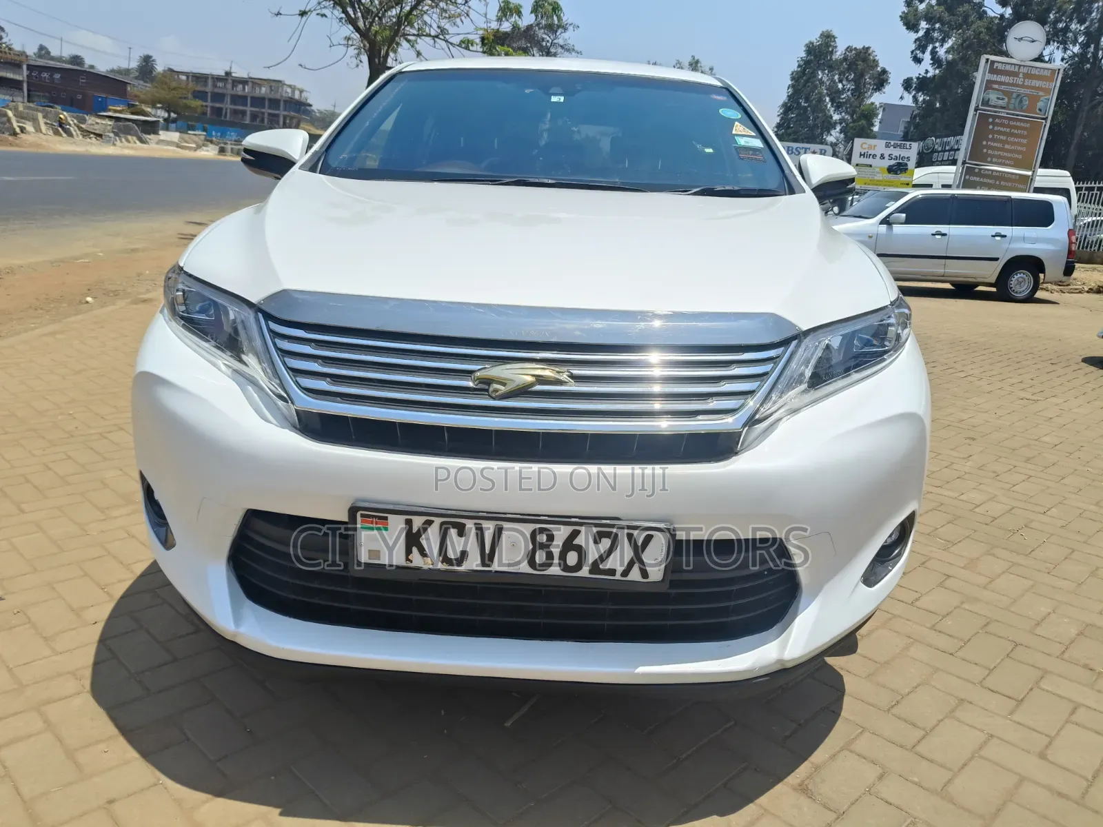Toyota Harrier 2014 White
